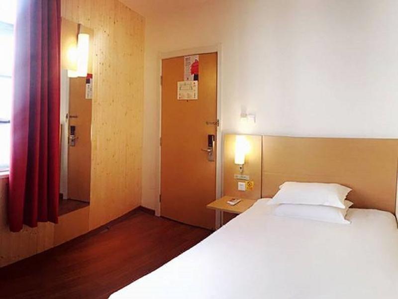Ibis Nantong Qingnian Hotel Exterior foto